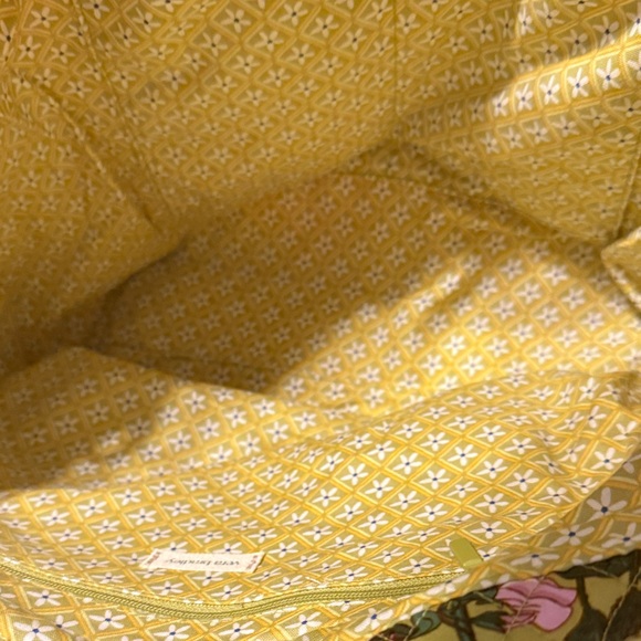 Vera Bradley Multicolor Floral Tote.   Gorgeous bag!   New! - Picture 5 of 6